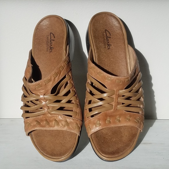 clarks narrow sandals